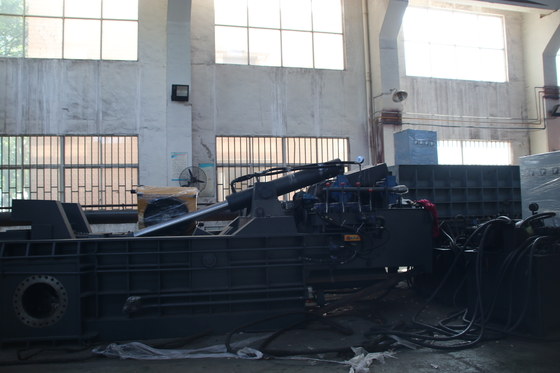 Y83/Q-135A Industrial Metal Baler 1350kN/135t 18.5kw Hydraulic Metal Baler