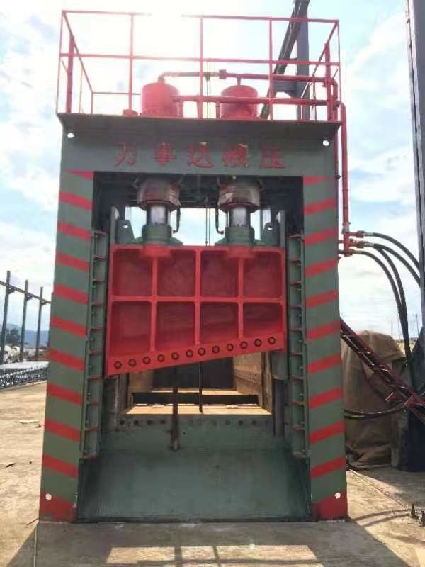 Hydraulic Shear Waste Metal Gantry Shear Machine PLC Automatic Control