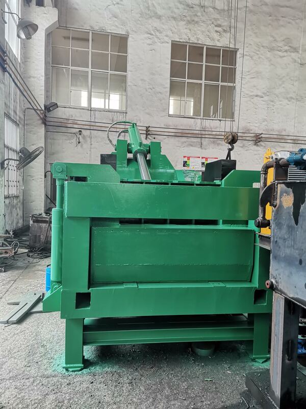 Y83Q-135 Front Out Type Hydraulic Metal Baler For Export Packing And Furnace Feeding Preparation With Hand Valve Control