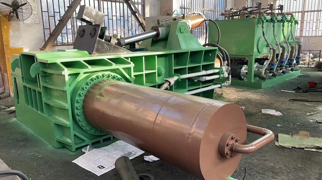 Heavy Duty 315Ton Hydraulic Metal Baler With Large Chamber For Scrap Recycling