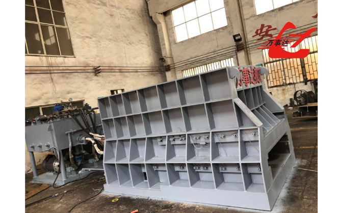 High-Capacity Hydraulic Container Shear 640Ton For Maximize Industrial Heavy Waste Metal Scrap Recycling