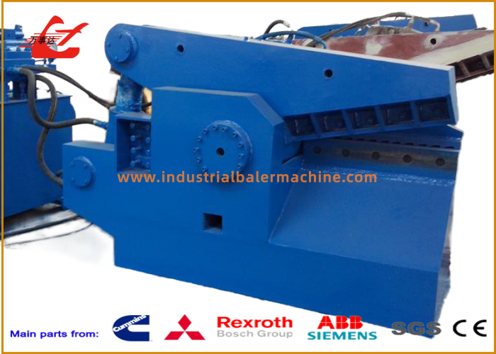 Safely Horizontal Scrap Shear 4000KN For Steel Plates With Button Control