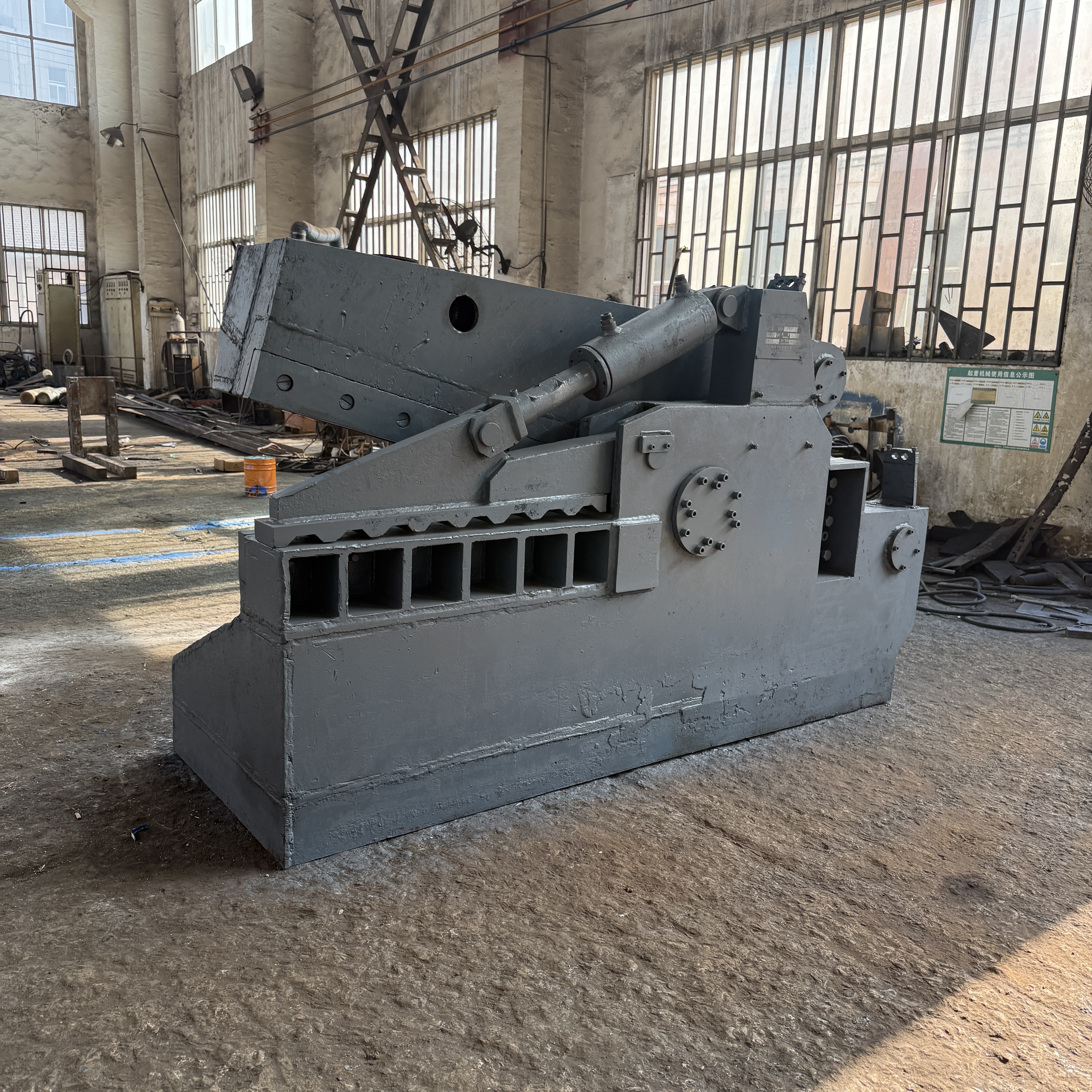 Hydraulic Alligator Shear Labour-Saving Scrap Cutting Solution For Scrap Yards And Recycling Plants
