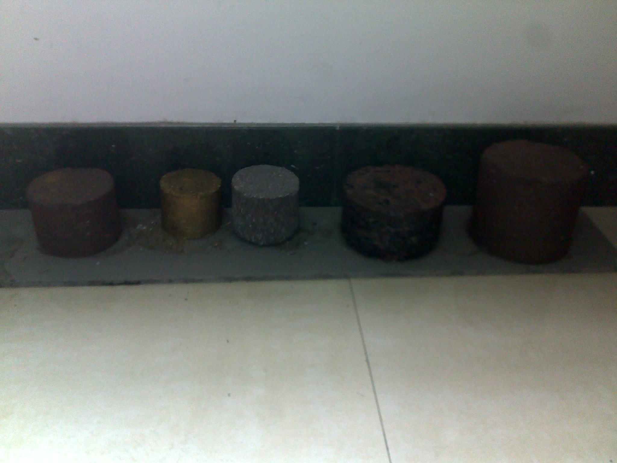 Hydraulic Metal Chip Briquetting Machine 250 Ton With 18.5 KW Power For Small-Scale Recycling Applications